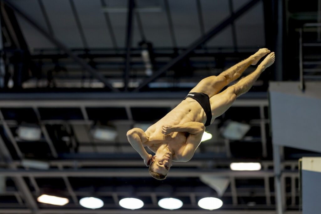 Wasserspringer Moritz Wesemann vom SV Halle bei den Deutschen Meisterschaften 2024 im Wasserspringen in Berlin