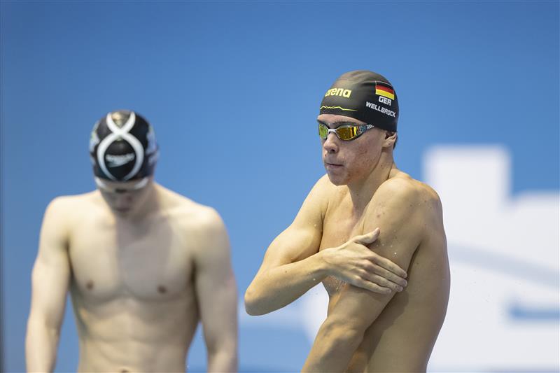 Moritz Erkemann trat in der SSE mit einer Badekappe seines Vorbilds Florian Wellbrock an