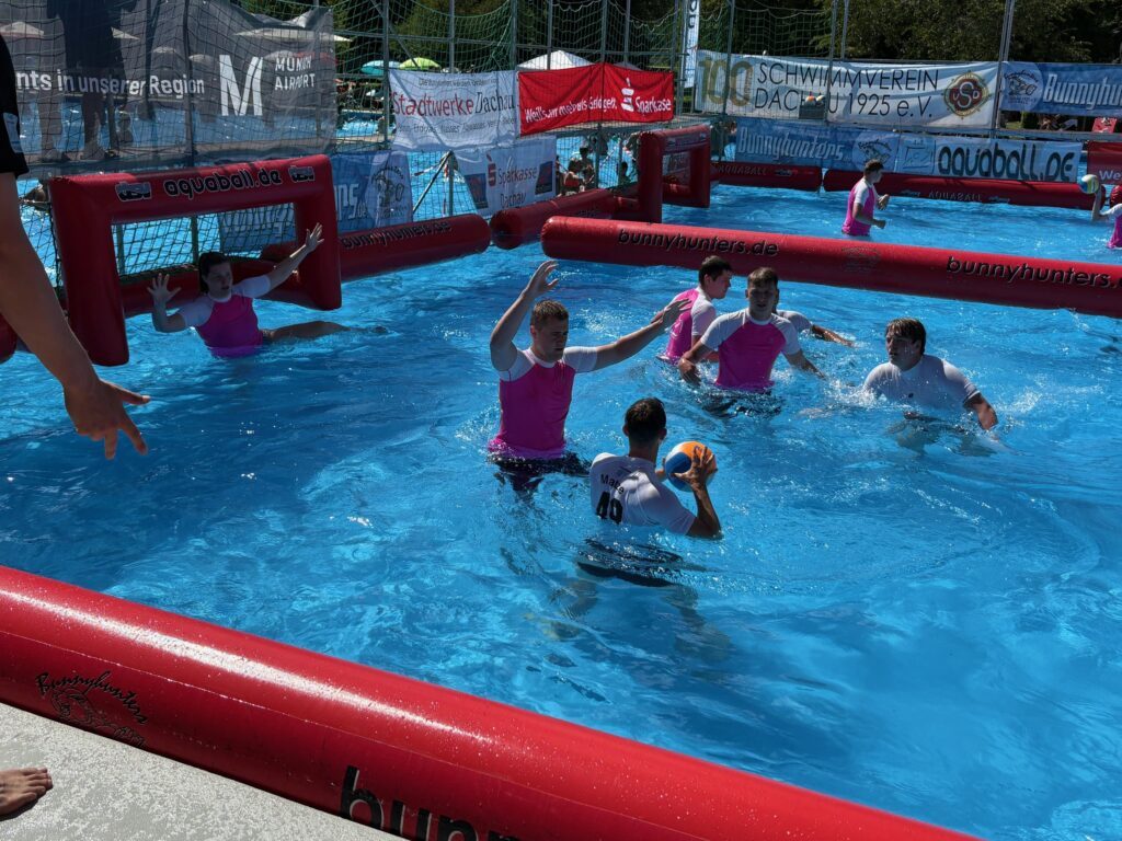 Spielszene vom Finale der DSV Aquaball Champions-Tour 2025 in Dachau
