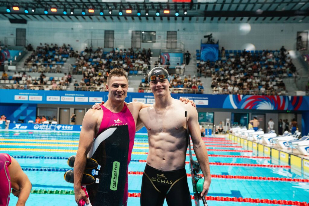 Max Poschart (l.) und Justus Moerstedt freuen sich über ihre tollen Erfolge in China