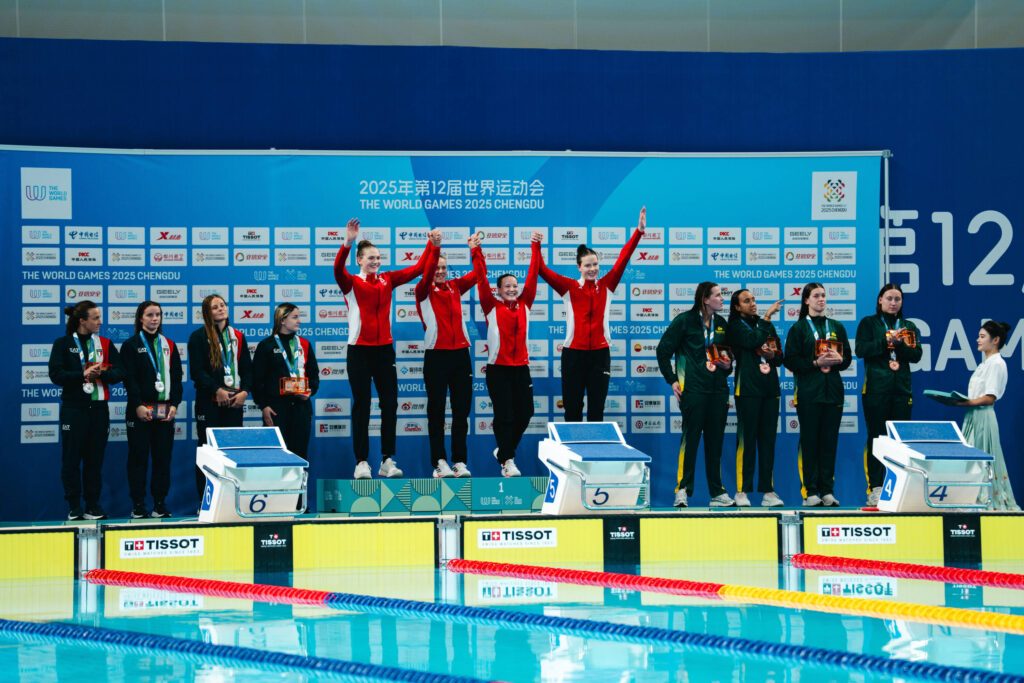 Gemeinsam gewannen Nina Holt (22/DLRG Harsewinkel), Lena Oppermann (20/DLRG Halle-Saalekreis), Julia Hennig (27/DLRG Bietigheim-Bissingen) und Undine Lauerwald (22/DLRG Halle-Saalekreis) Gold in der 4x50-m-Pool-Lifesaver-Staffel und unterboten den Weltrekord Italiens in 1:51,07 Minuten um 2,70 Sekunden.