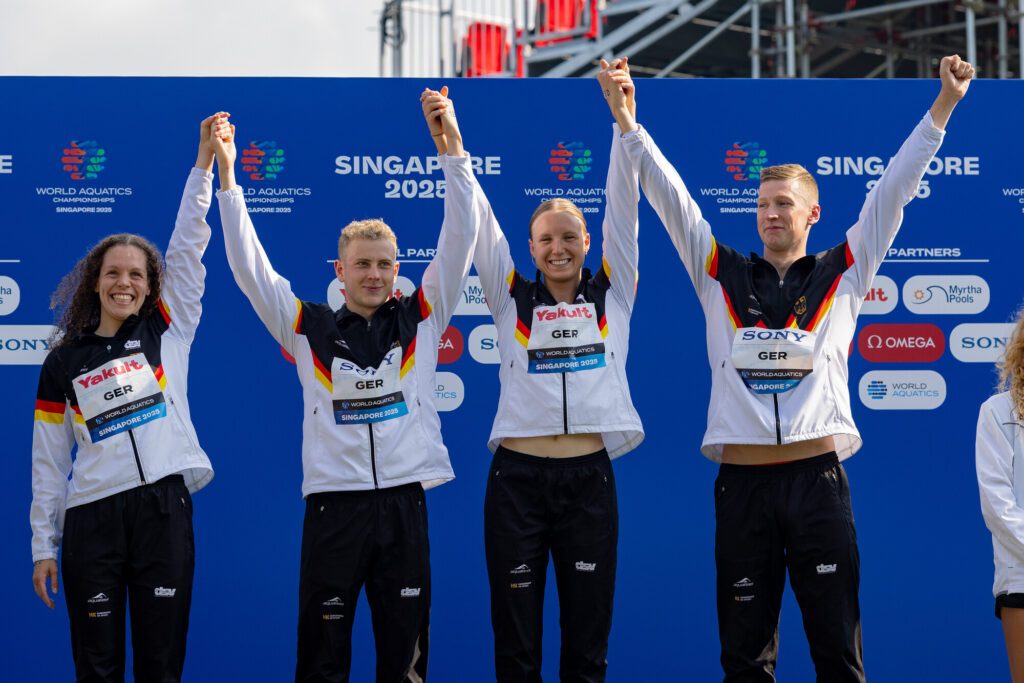 Sternstunde auf Sentosa Island: Celine Rieder wird mit Oliver Klemet, Isabel Gose und Florian Wellbrock Weltmeisterin
