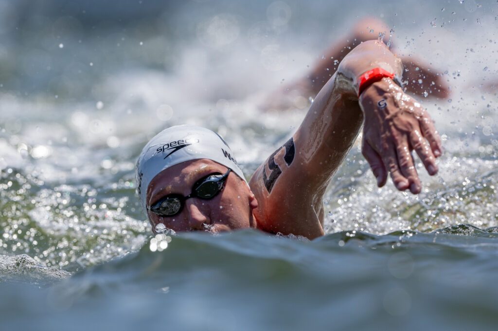 Freiwasserschwimmer Florian Wellbrpock schwimmt bei der WM 2025 in Singapur