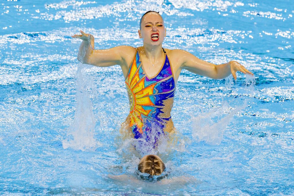 Synchronschwimmrin Maria Denisov aus Deutschland im Mixed-Duett bei der WM 2025 in Singapur