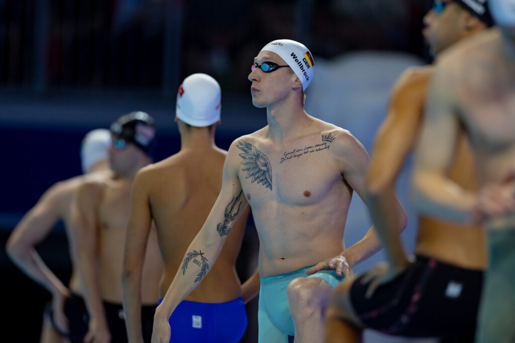 Schwimmer Florian Wellbrock aus Deutschland kurz vor dem Start bei der Schwimm-WM 2025 in Singapur