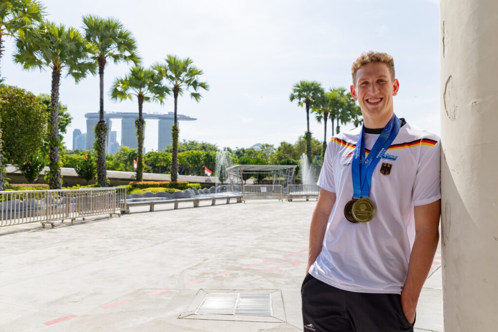 Aus Singapur kehrte Lukas Märtens mit Gold und Bronze zurück