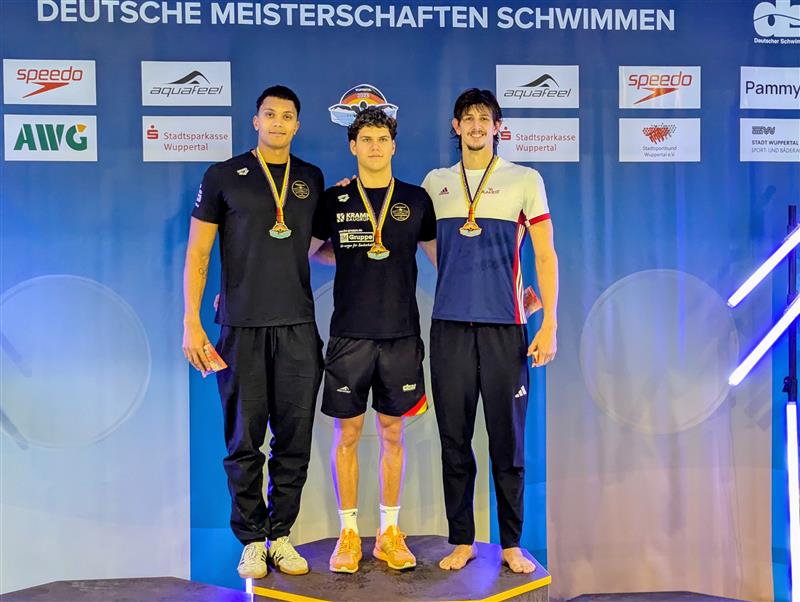 Malte Gräfe (M:) setzte sich im Brustsprint gegen die WM-Starter Melvin Imoudu (l.) und Lucas Matzerath durch
