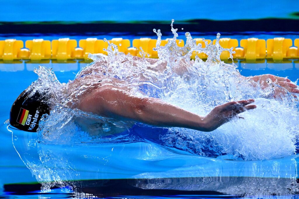 Angelina Köhler schwimmt Schmetterling
