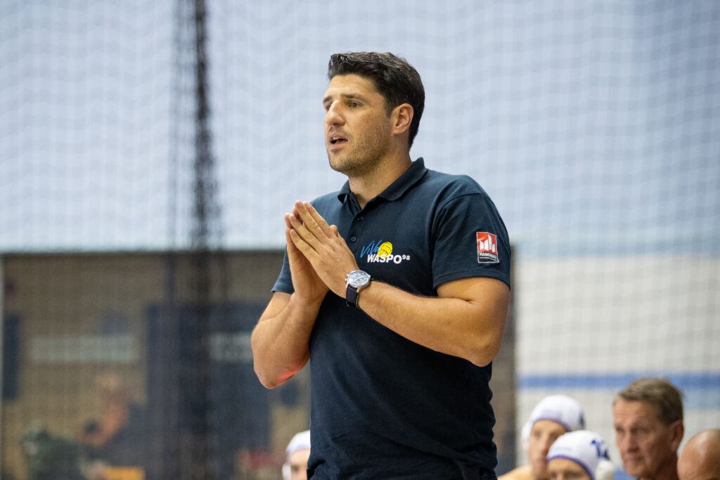 Wasserball-Trainer Aleksandar Radovic von Waspo 98 Hannover