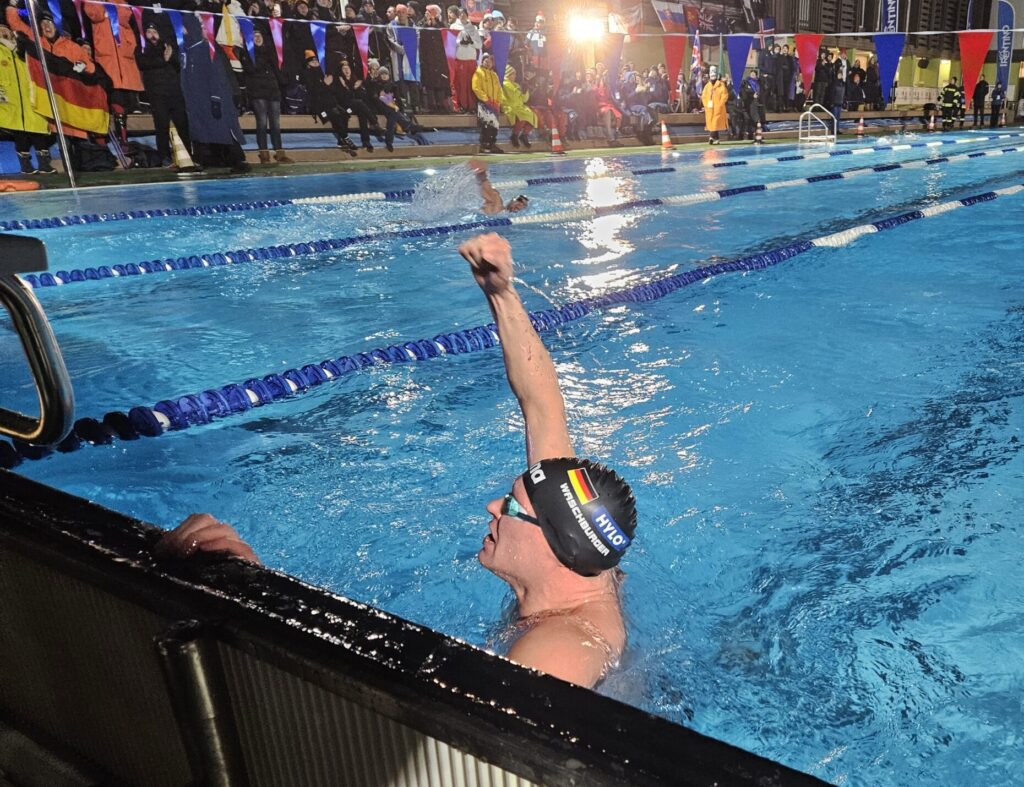 Andreas Waschburger ist beim Eisschwimmen amtierender Welt- und Europameister