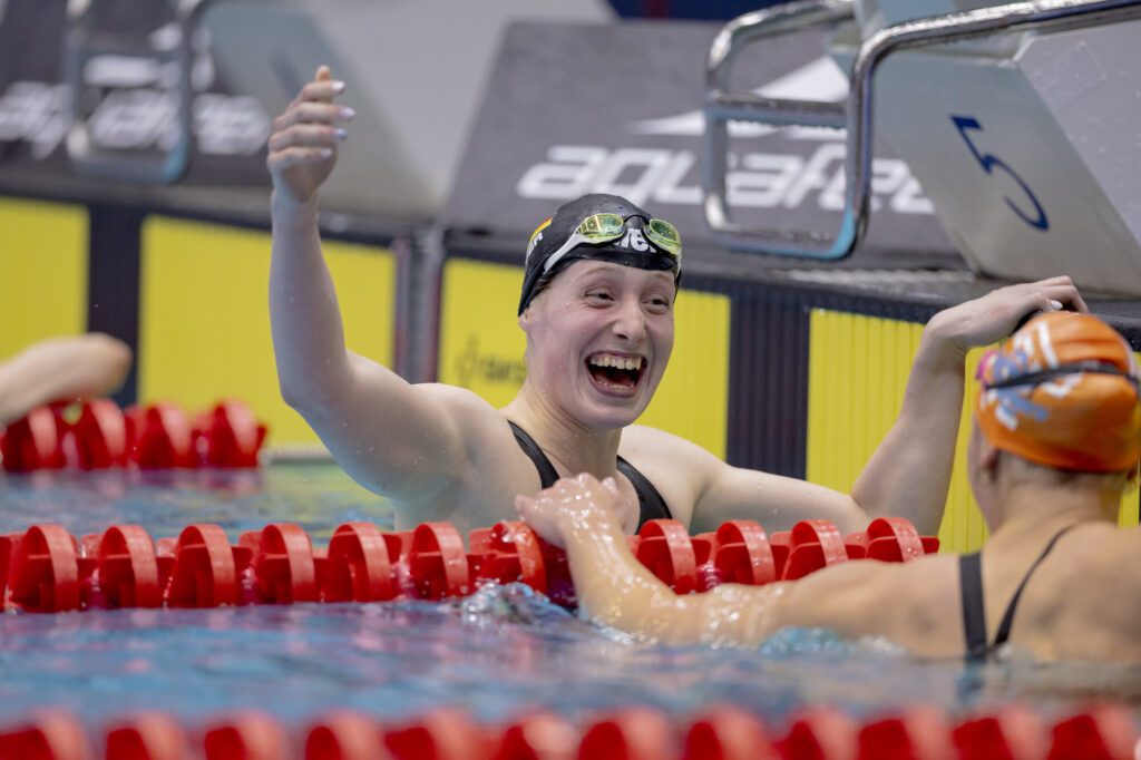 Der Moment der Olympiaquaifikation in Paris: Nele Schulze jubelt bei den Deutschen Meisterschaften