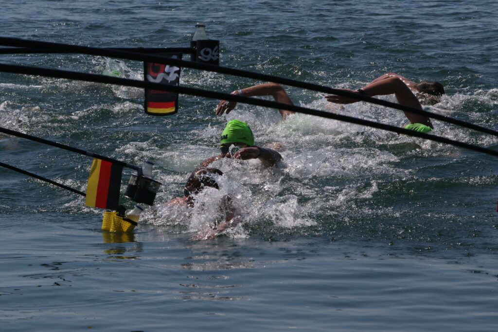 Verpflegung wat aufgrund der großen Hitze diesmal auch bei den 5km-Rennen erlaubt