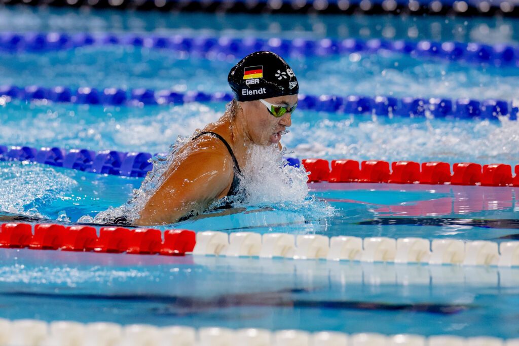 Brustschwimmerin Anna Elendt aus Deutschland bei der Schwimm-EM 2026 in Paris