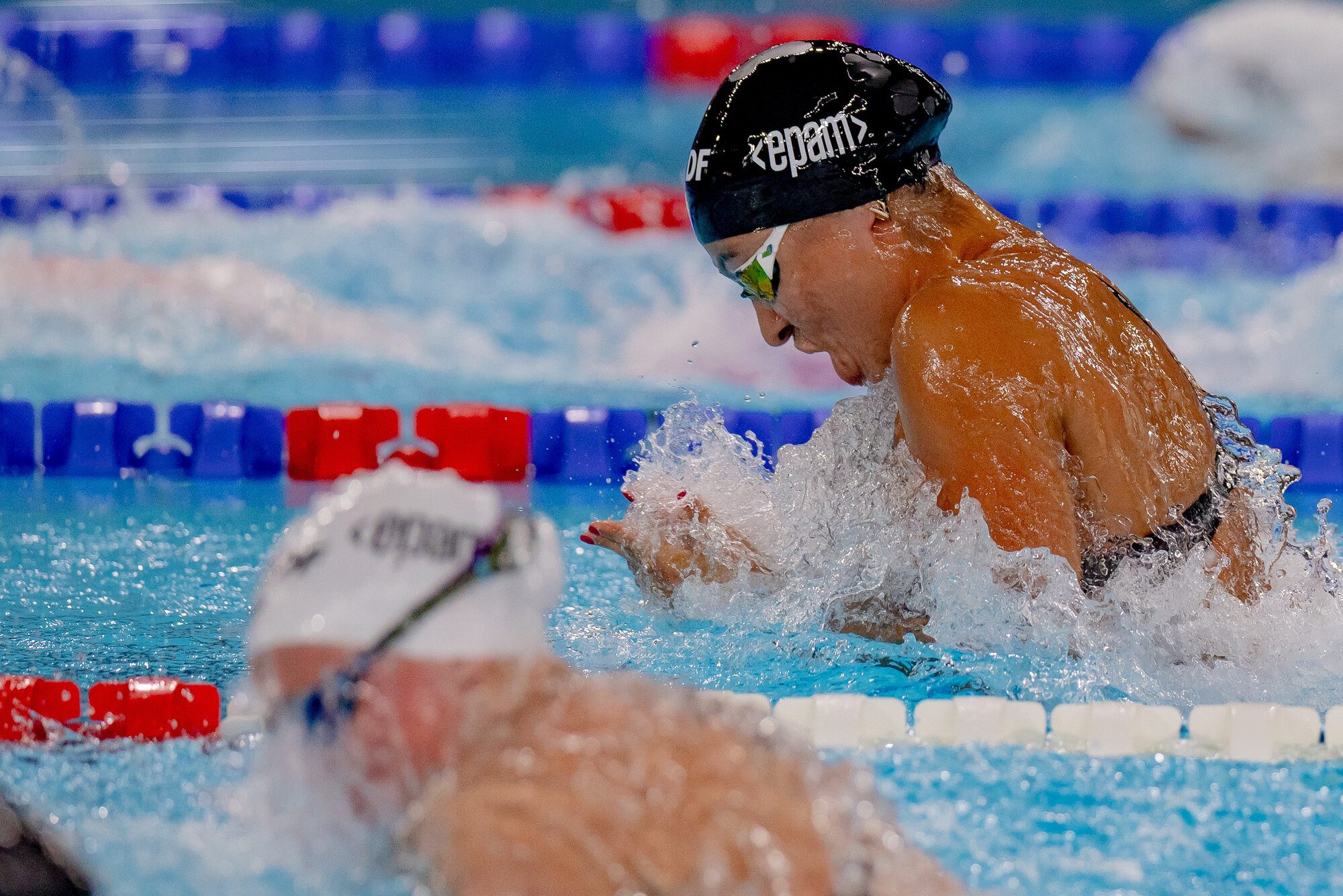 Brustschwimmerin Anna Elendt bei der Schwimm-EM 2026 in Paris